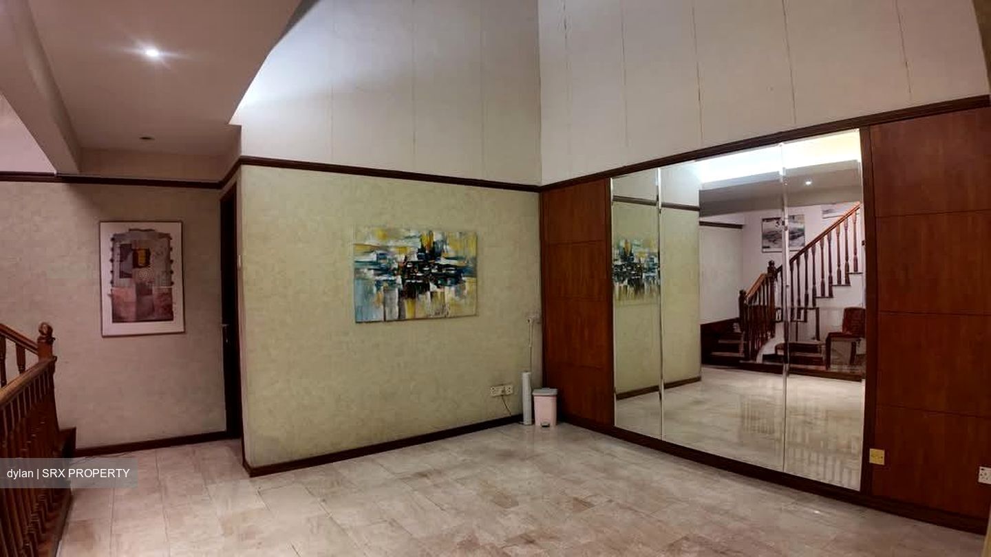 Jalan Punai (D14), Terrace #559841431